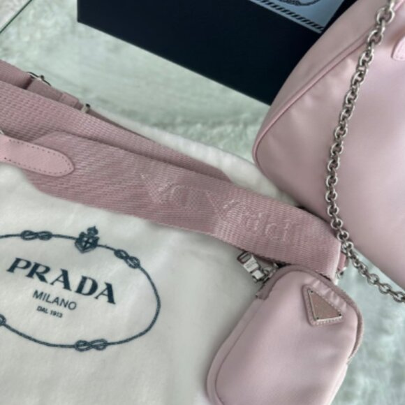 Prada Re-Edition 2005 Re-Nylon bag - Picture 5 of 14